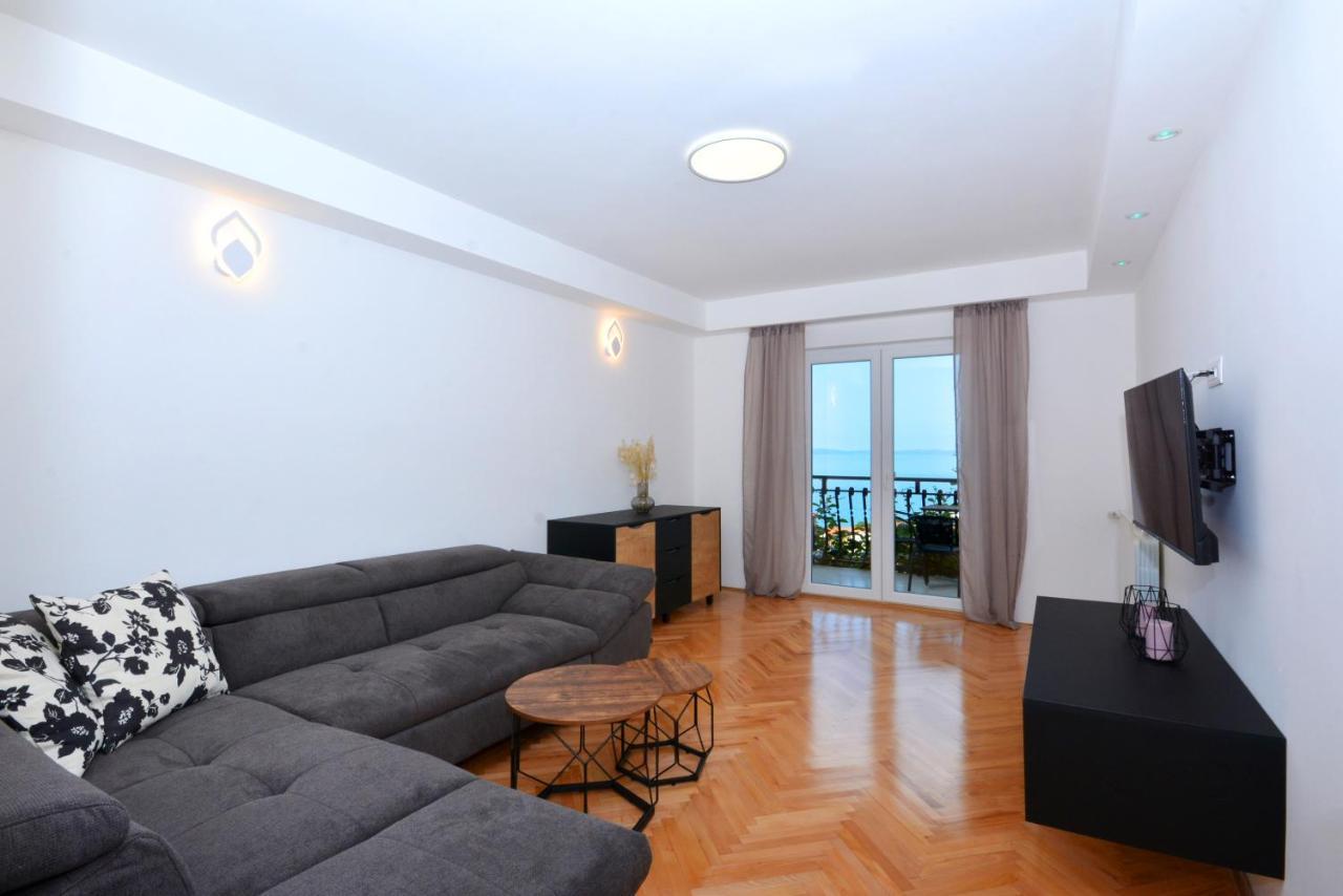 Apartments Radeljic Podstrana Buitenkant foto