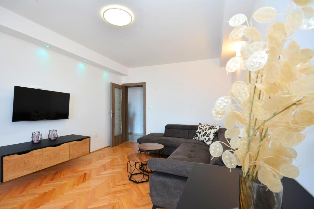 Apartments Radeljic Podstrana Buitenkant foto