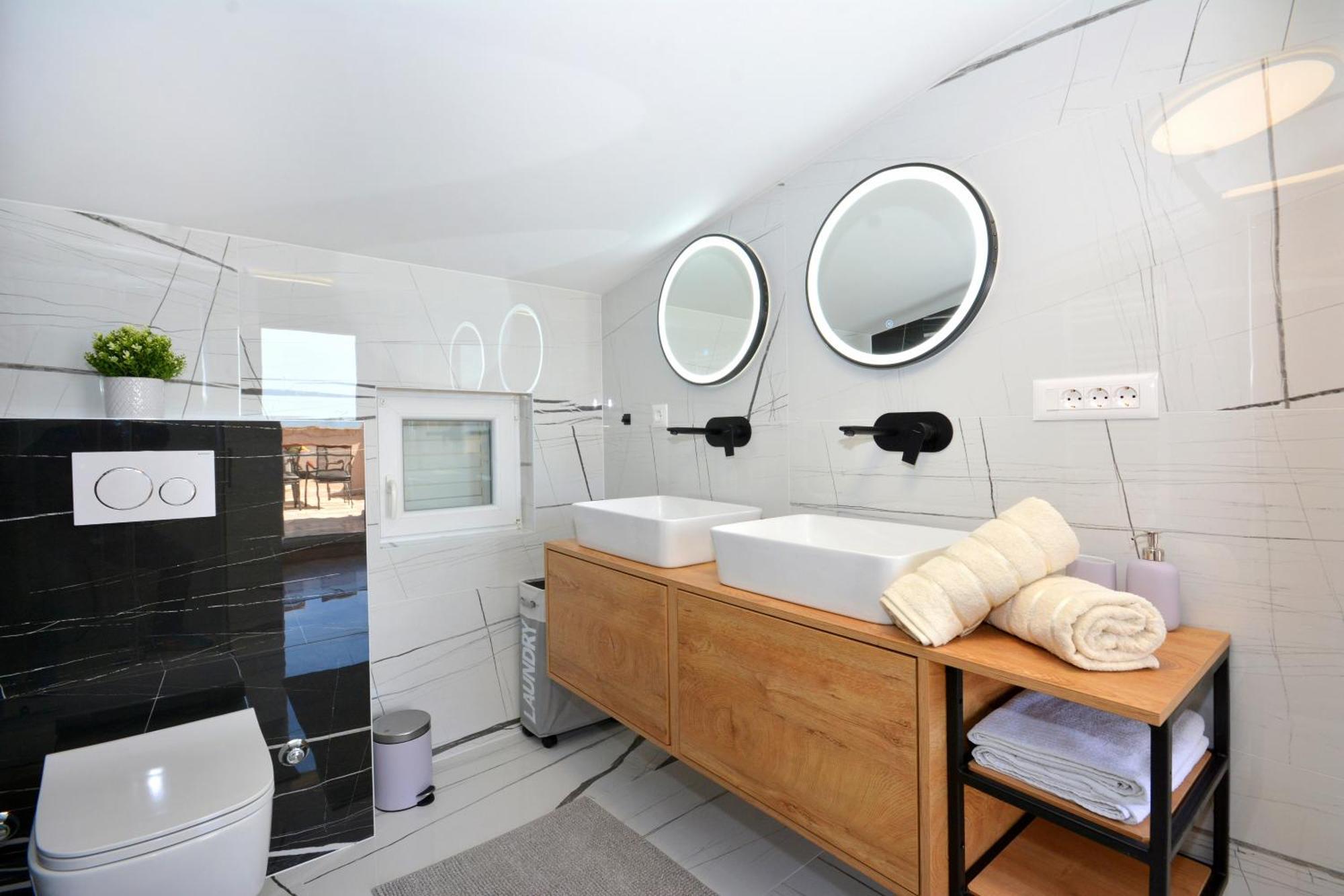 Apartments Radeljic Podstrana Buitenkant foto