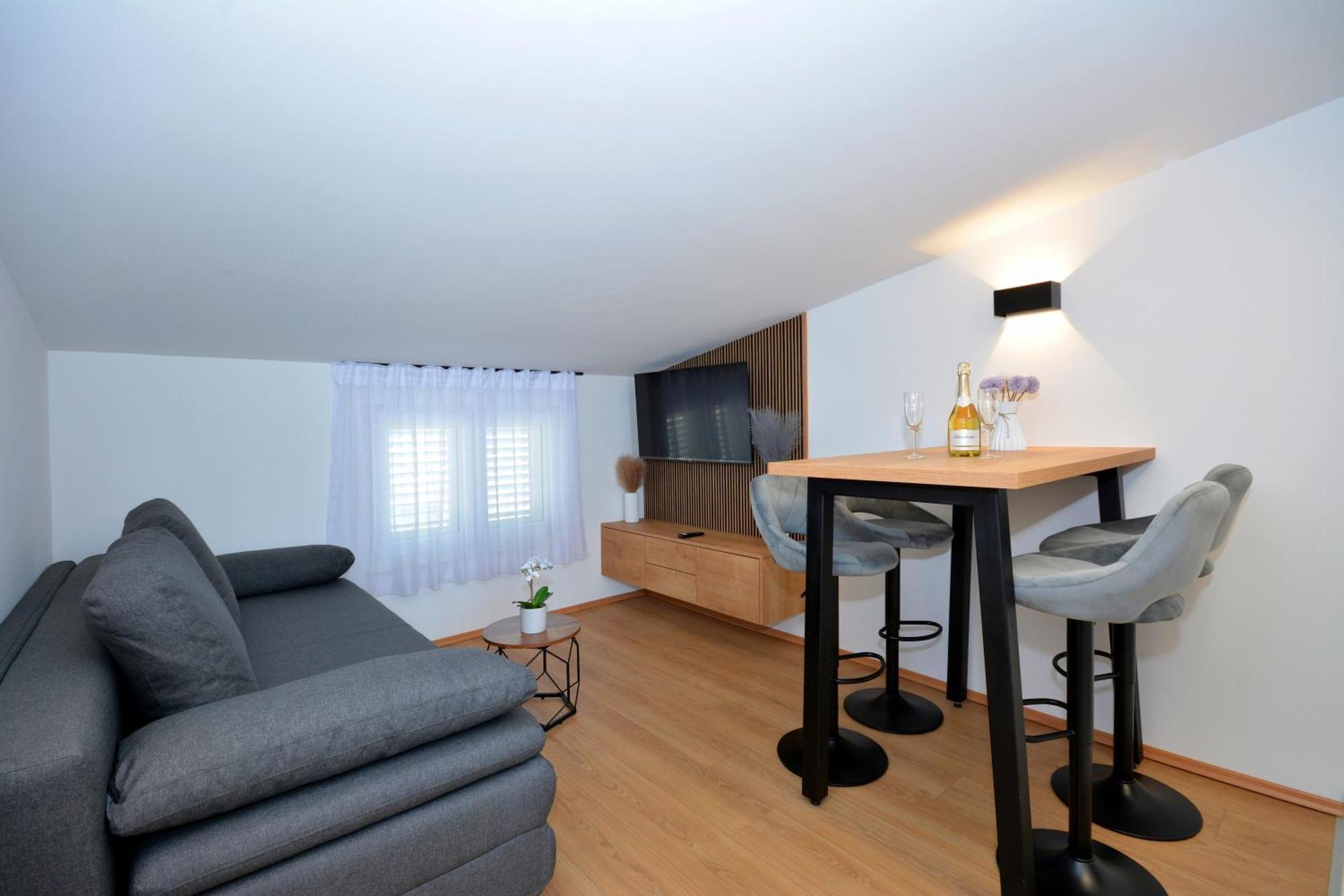 Apartments Radeljic Podstrana Buitenkant foto