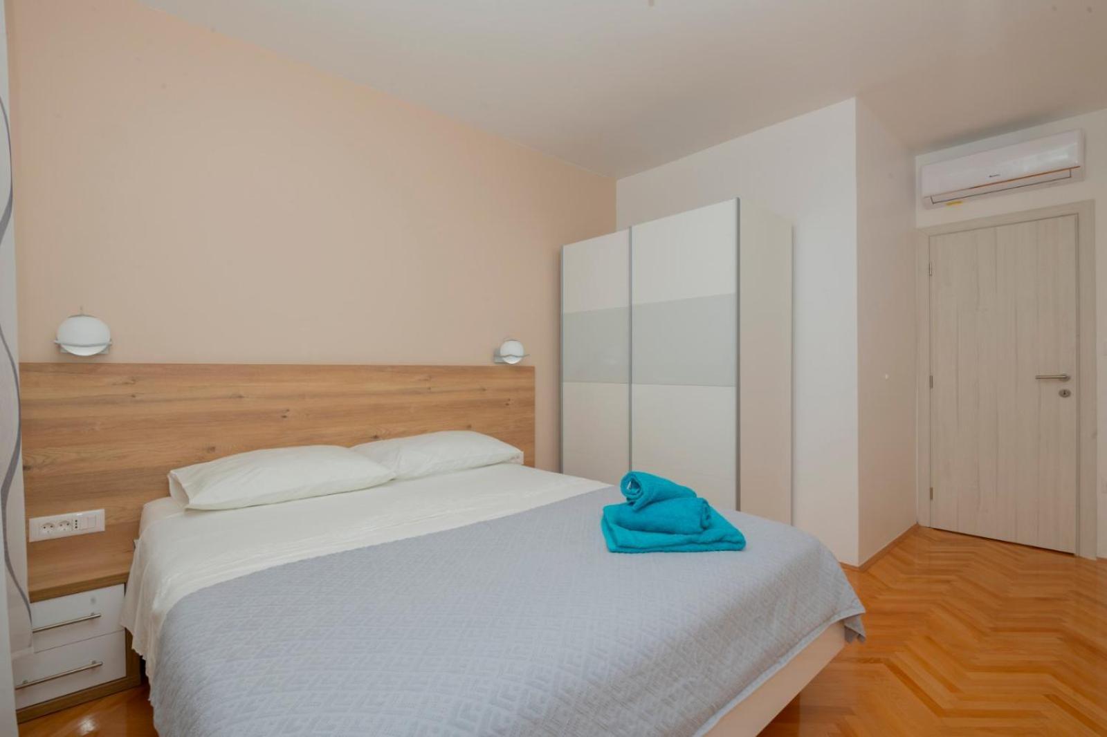 Apartments Radeljic Podstrana Kamer foto